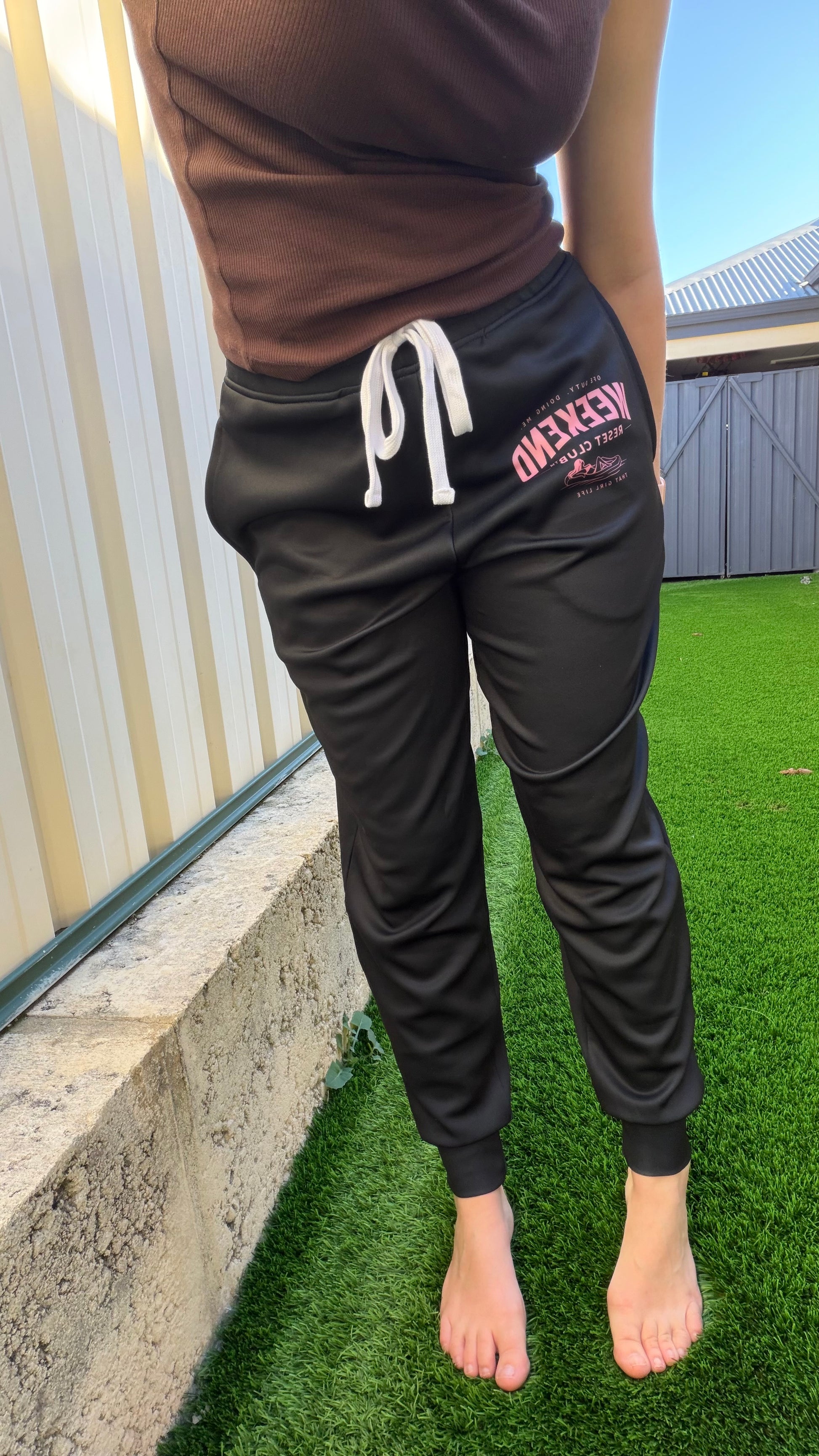 Weekend Reset Club Joggers – Black